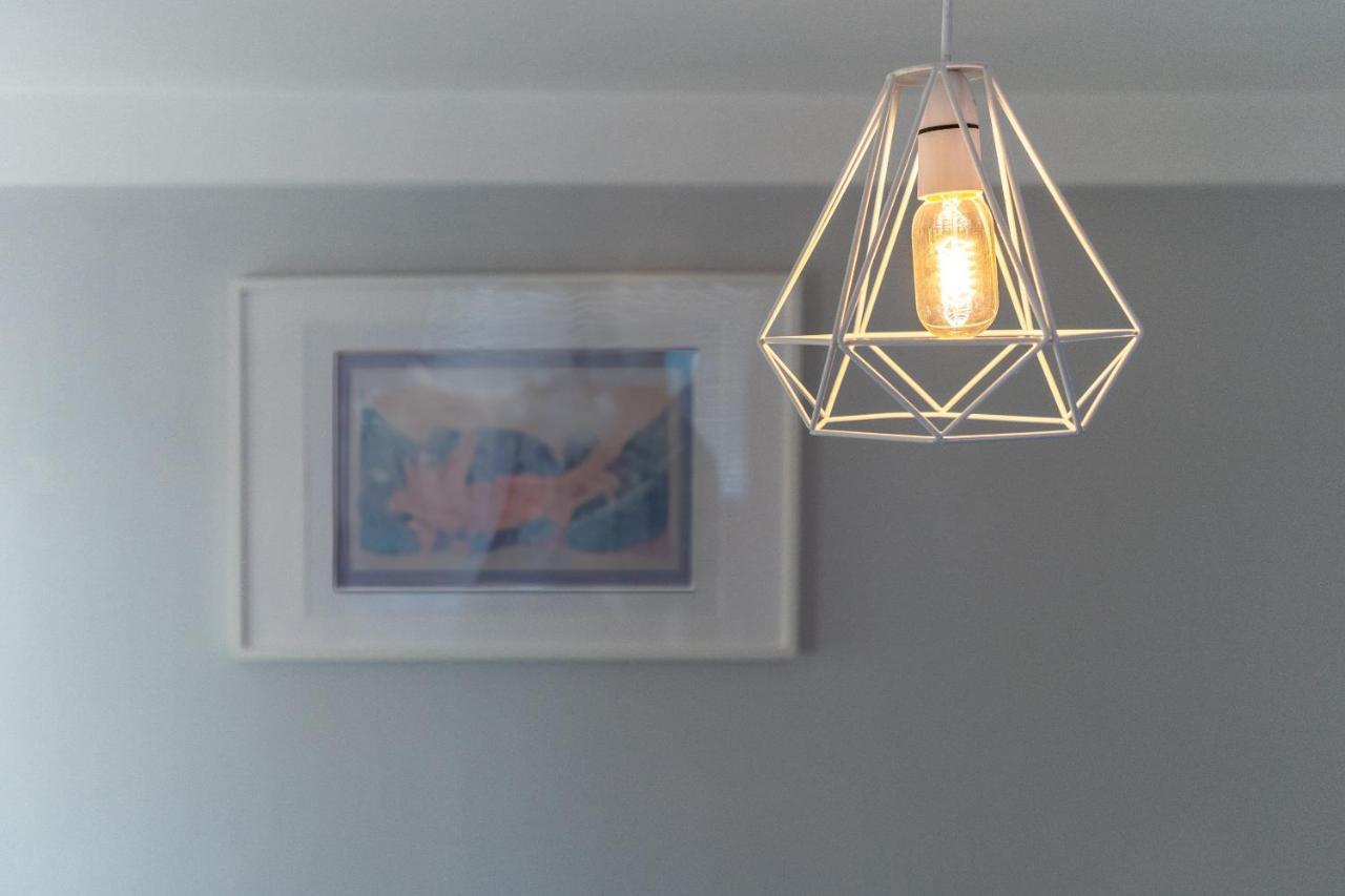 Holiday home Executive Serviced Accommodation- Southampton, Perfect For Relocators, Contractors And Professionals *